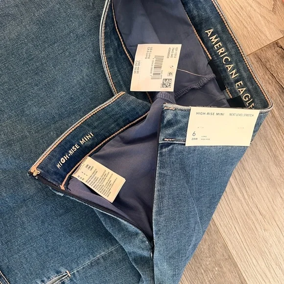 American Eagle | High Rise Mini - Picture 8 of 9